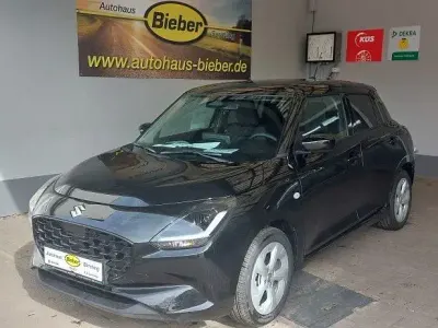 Neu Suzuki Swift Comfort 83 PS (61 kW) 2026 Schwarz Kleinwagen