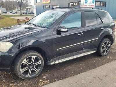 Gebraucht Mercedes ML320 224 PS (164 kW) 2006 Schwarz SUV