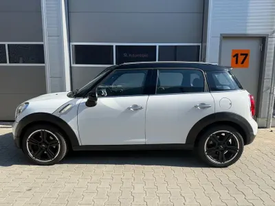 Gebraucht Mini Countryman 111 PS (81 kW) 2010 Weiß SUV