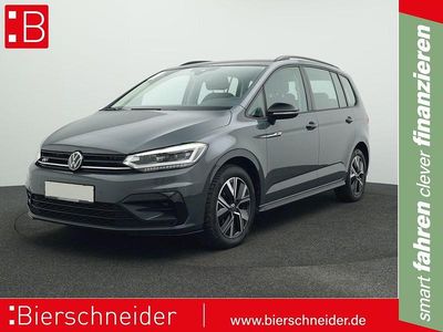 Schwarz Gebraucht 2024 VW Touran Highline Van / Kleinbus | 34.940 € (Fairer Preis)
