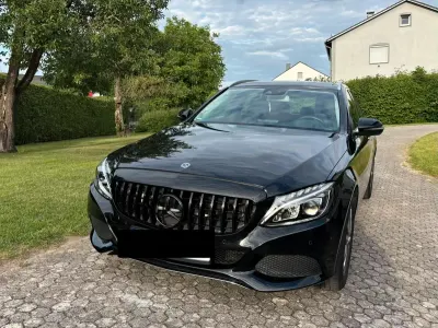 Gebraucht Mercedes C220 170 PS (125 kW) 2018 Schwarz Kombi