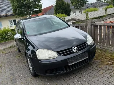 Gebraucht VW Golf V 75 PS (55 kW) 2004 Schwarz Kleinwagen