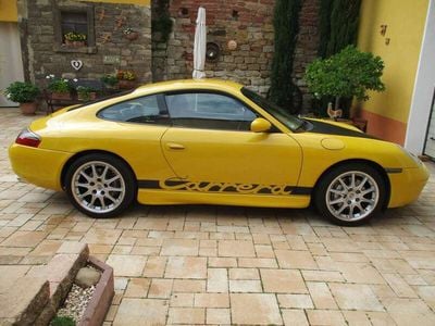 Porsche 911 Carrera 4