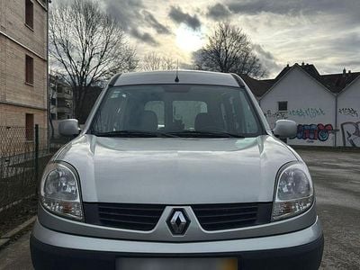 Gebraucht Renault Kangoo 95 PS (69 kW) 2007 Silber Kombi