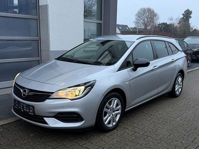 Silber Gebraucht 2021 Opel Astra Business Kombi | 8.300 €