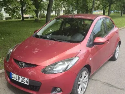 Gebraucht Mazda 2 68 PS (50 kW) 2008 Rot Kleinwagen