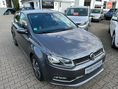 Gebraucht VW Polo Sound 90 PS (66 kW) 2017 Grau Kleinwagen
