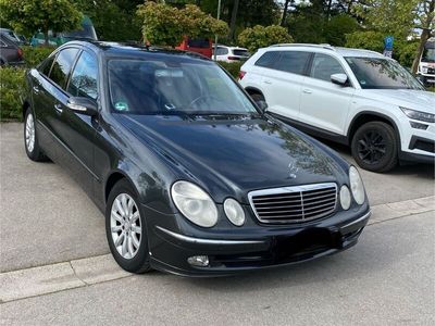 gebraucht Mercedes E220 CDI AVANTGARDE/AUTOMATIK/XENON/NAVI