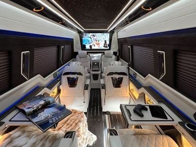 Nuova Mercedes Sprinter 190 CV (139 kW) 2025 Nero Furgone