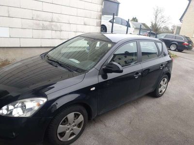 gebraucht Kia Ceed Ceed /1.4 CVVT LX Basis