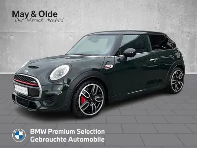 Gebraucht Mini John Cooper Works Chili 231 PS (169 kW) 2018 Gruen Kleinwagen