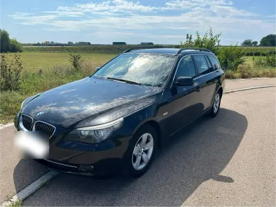 Gebraucht BMW 525 197 PS (144 kW) 2009 Schwarz Kombi