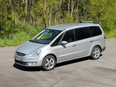 Gebraucht Ford Galaxy Titanium 175 PS (128 kW) 2010 Silber Van / Kleinbus
