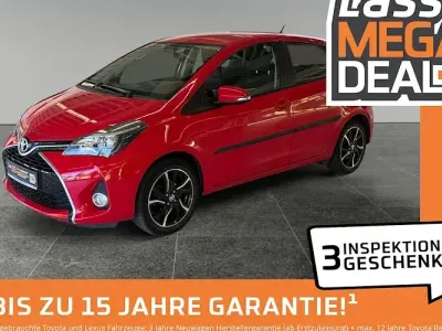 Gebraucht Toyota Yaris Lounge 99 PS (72 kW) 2015 Rot Kleinwagen