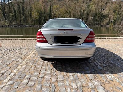 Usata Mercedes C180 129 CV (94 kW) 2002 Argento Berlina
