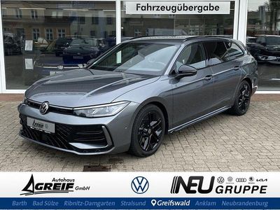 Second-hand VW Passat R-line 150 CP (110 kW) 2025 Gri Break