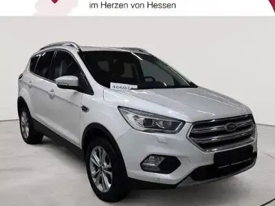 Gebraucht Ford Kuga Titanium 180 PS (132 kW) 2019 Arktisweiß metallic SUV