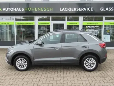 Gebraucht VW T-Roc Cabriolet Life 150 PS (110 kW) 2025 Grau SUV