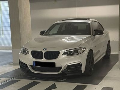 gebraucht BMW M235 Perlmutt Weiß Alcantara Innenausstattung