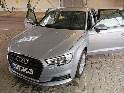 Używany Audi A3 Design 116 KM (85 kW) 2018 Szary Sedan/Limuzyna