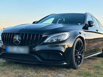 Schwarz Gebraucht 2017 Mercedes C63 AMG AMG Kombi | 38.500 € (Etwas zu teuer)