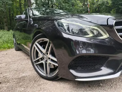 Gebraucht Mercedes E500 AMG 408 PS (300 kW) 2013 Schwarz Limousine