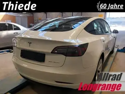 Usata Tesla Model 3 366 kW (498 CV) 2022 Grigio Berlina