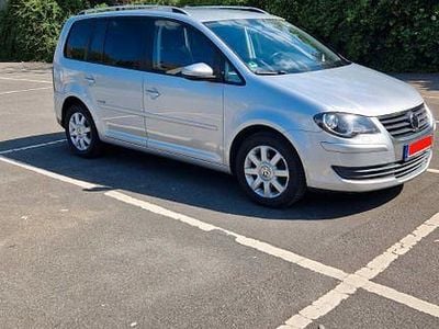 Silber Gebraucht 2009 VW Touran Van / Kleinbus | 4.100 € (Fairer Preis)