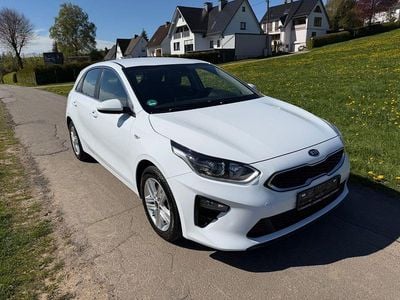 Usata Kia Ceed Vision 140 CV (102 kW) 2021 Bianco Utilitaria