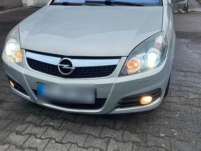 Gebraucht Opel Vectra 147 PS (108 kW) 2008 Grau Kombi
