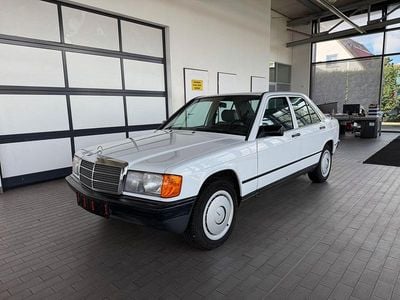 Weiß Gebraucht 1987 Mercedes 190 Limousine | 14.999 €