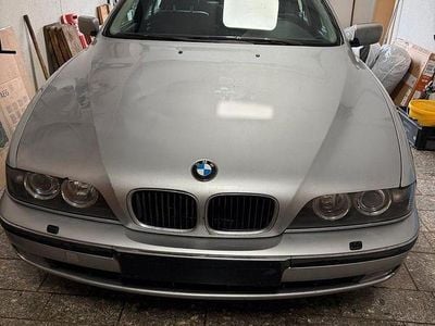 Gebraucht BMW 528 193 PS (141 kW) 1996 Silber Limousine
