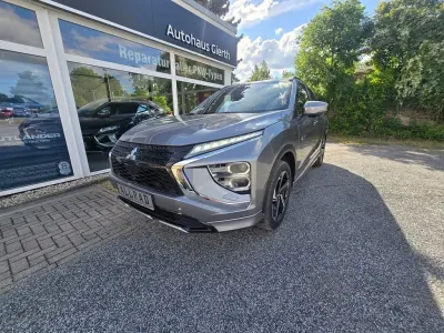 Gebraucht Mitsubishi Eclipse Cross Select 188 PS (138 kW) 2023 Grau SUV