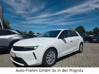 Gebraucht Opel Astra Business Edition 131 PS (96 kW) 2023 Andere Kleinwagen