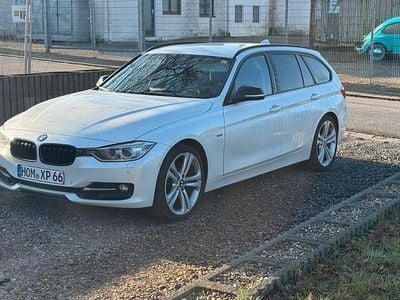 Gebraucht BMW 330 Sport Line 258 PS (189 kW) 2013 Weiß Kombi