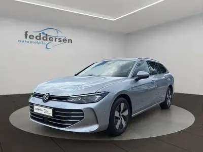 Gebraucht VW Passat Business 150 PS (110 kW) 2025 Oyster silver metallic (metallic) Kombi
