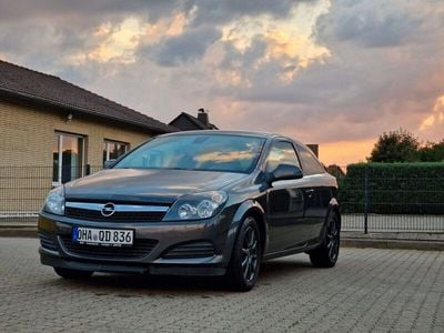 Opel Astra GTC