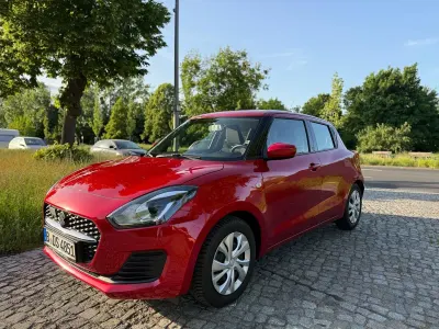 Gebraucht Suzuki Swift Club 83 PS (61 kW) 2021 Rot Kleinwagen