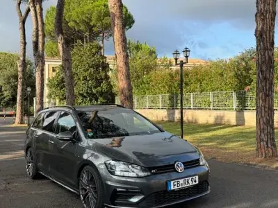 Gebraucht VW Golf VII Comfortline 150 PS (110 kW) 2019 Grau Kombi