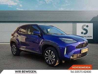 Neu Toyota Yaris Hybrid 131 PS (96 kW) 2026 Juniper blau metallic