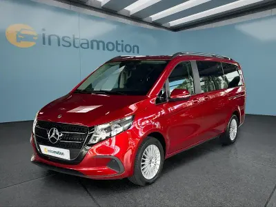 Gebraucht Mercedes V220 163 PS (119 kW) 2025 Rot Van / Kleinbus