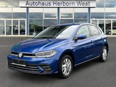 Gebraucht VW Polo IQ Drive 95 PS (69 kW) 2025 Blau Kleinwagen
