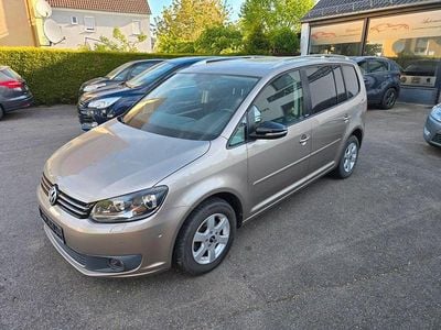 Begagnad VW Touran Style 140 HK (102 kW) 2011 Beige Minibuss