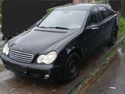 Mercedes C180