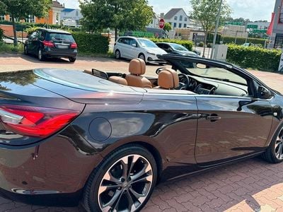 Second-hand Opel Cascada 2014 Maro Cabrio