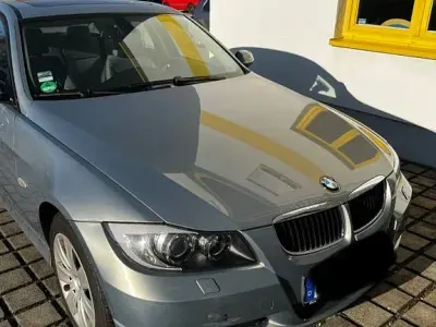 Gebraucht BMW 320 150 PS (110 kW) 2005 Silber Limousine