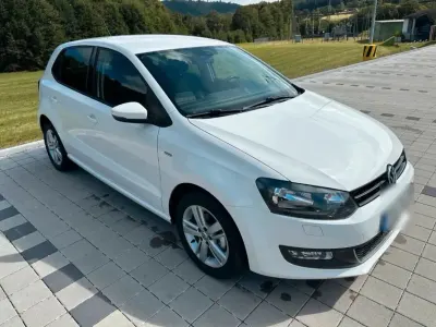 Gebraucht VW Polo Life 60 PS (44 kW) 2014 Weiß Kleinwagen