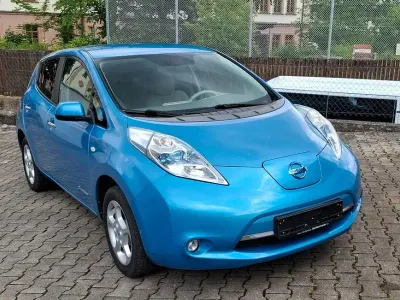 Gebraucht Nissan Leaf Visia 80 kW (109 PS) 2013 Blau Kleinwagen