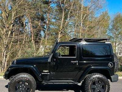 Second-hand Jeep Wrangler 200 CP (147 kW) 2015 Negru SUV