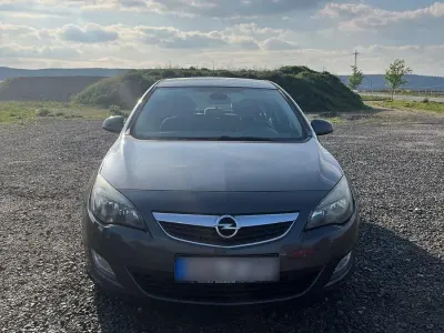 Brugt Opel Astra Cosmo 125 HK (91 kW) 2010 Grå Sedan